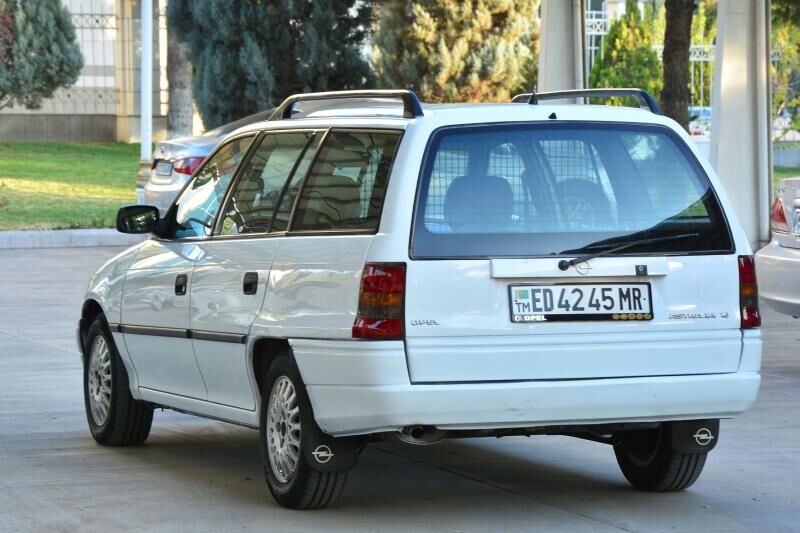 Opel Astra 1996 - 45 000 TMT - Мары - img 3