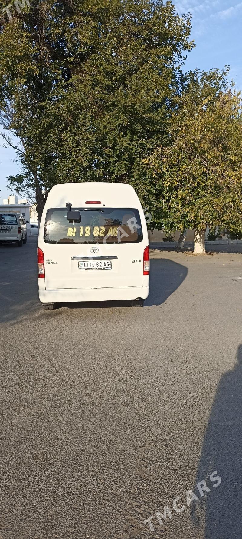 Toyota Hiace 2016 - 370 000 TMT - Бузмеин - img 2