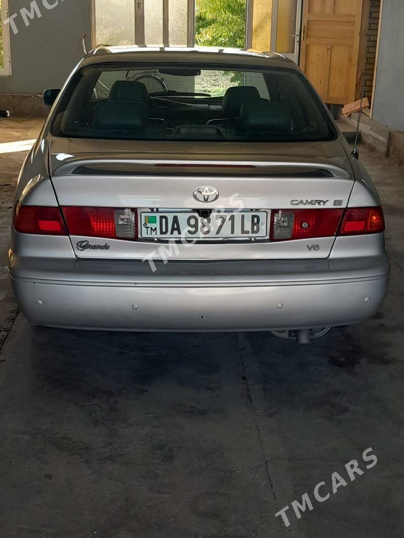 Toyota Camry 2000 - 100 000 TMT - Фарап - img 4