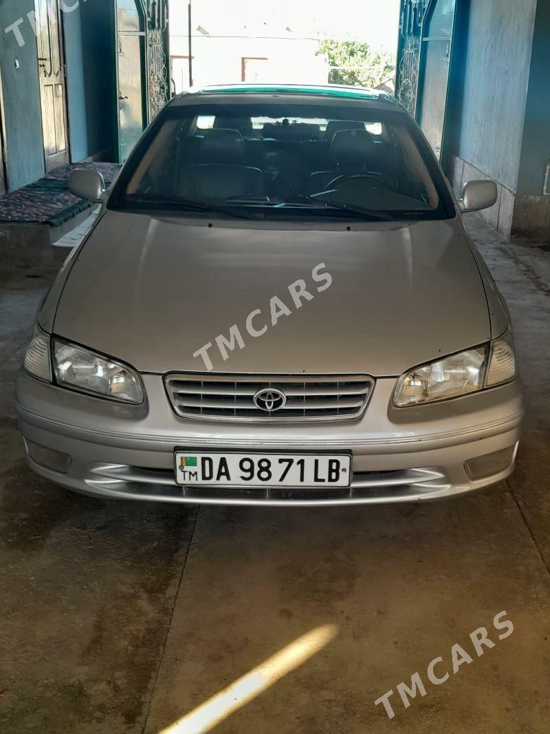 Toyota Camry 2000 - 100 000 TMT - Фарап - img 7