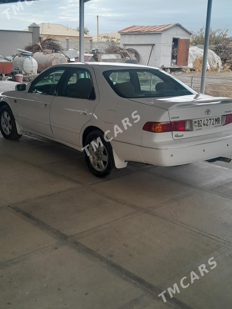 Toyota Camry 2000 - 110 000 TMT - Мары - img 2