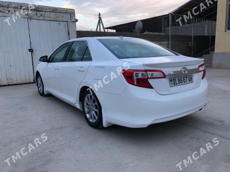 Toyota Camry 2013 - 170 000 TMT - Kaka - img 4