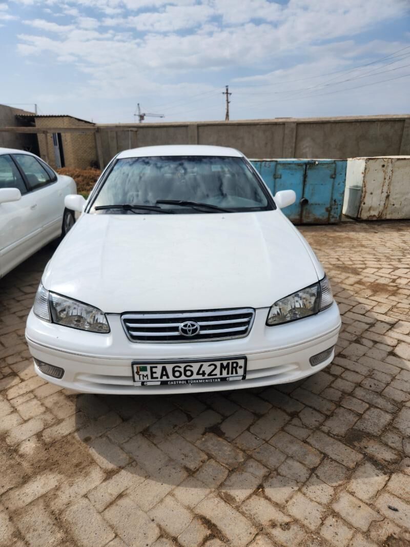 Toyota Camry 2000 - 90 000 TMT - Байрамали - img 3