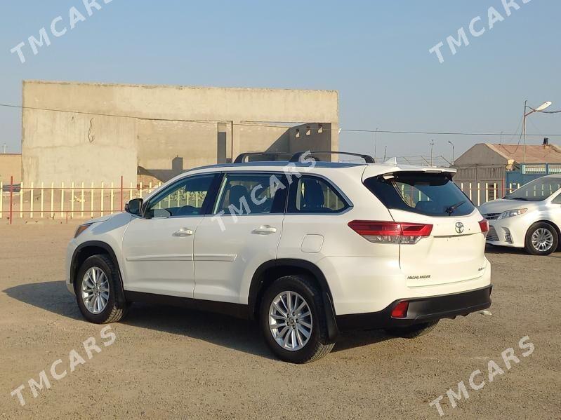 Toyota Highlander 2019 - 390 000 TMT - Мары - img 3