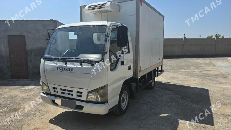 Isuzu Elf 2006 - 135 000 TMT - Мары - img 2