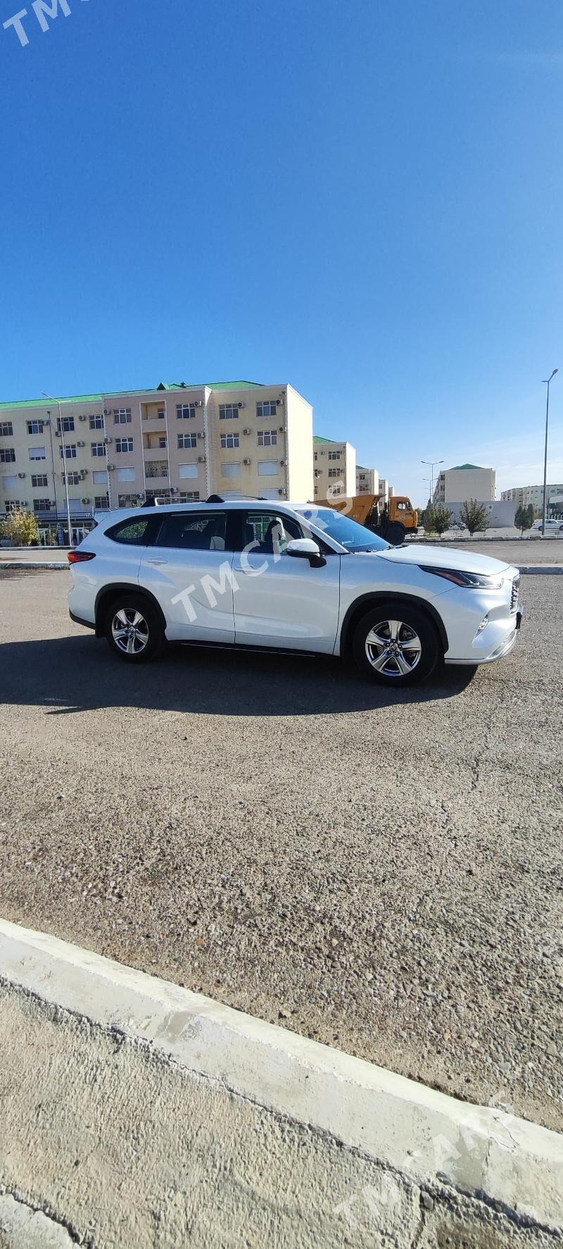 Toyota Highlander 2021 - 485 000 TMT - Мары - img 3