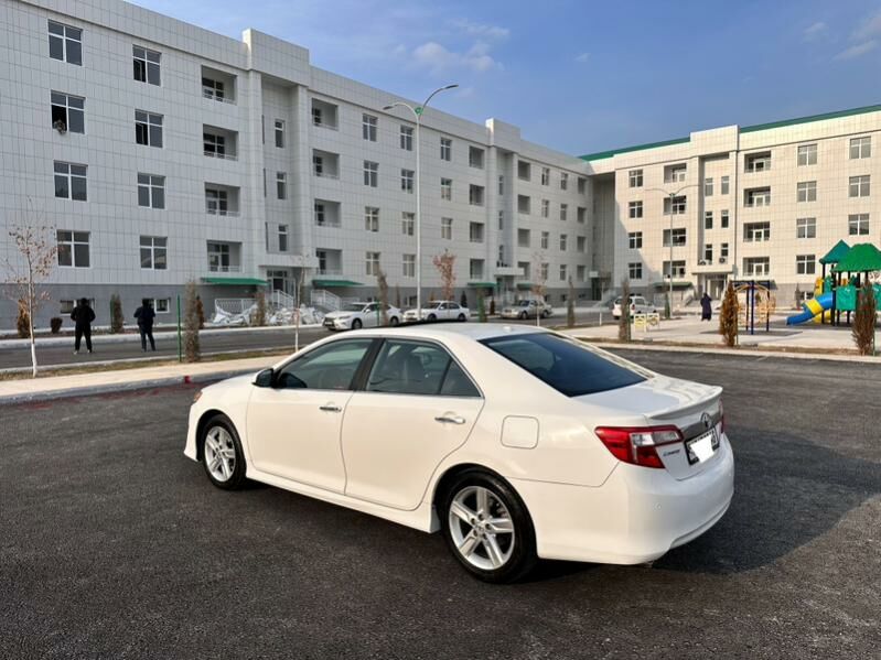 Toyota Camry 2013 - 212 000 TMT - Ашхабад - img 9