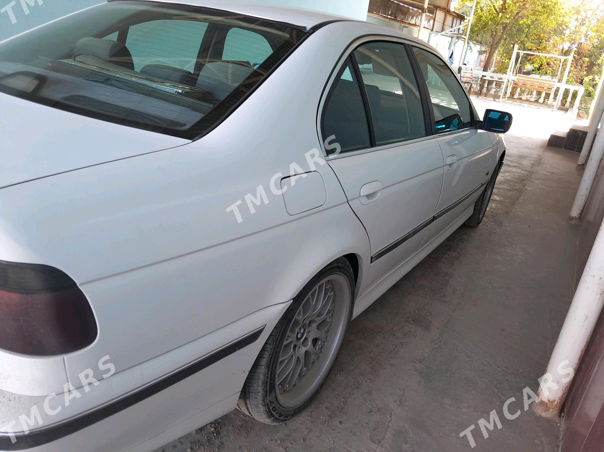 BMW E39 1997 - 85 000 TMT - Tejen - img 5