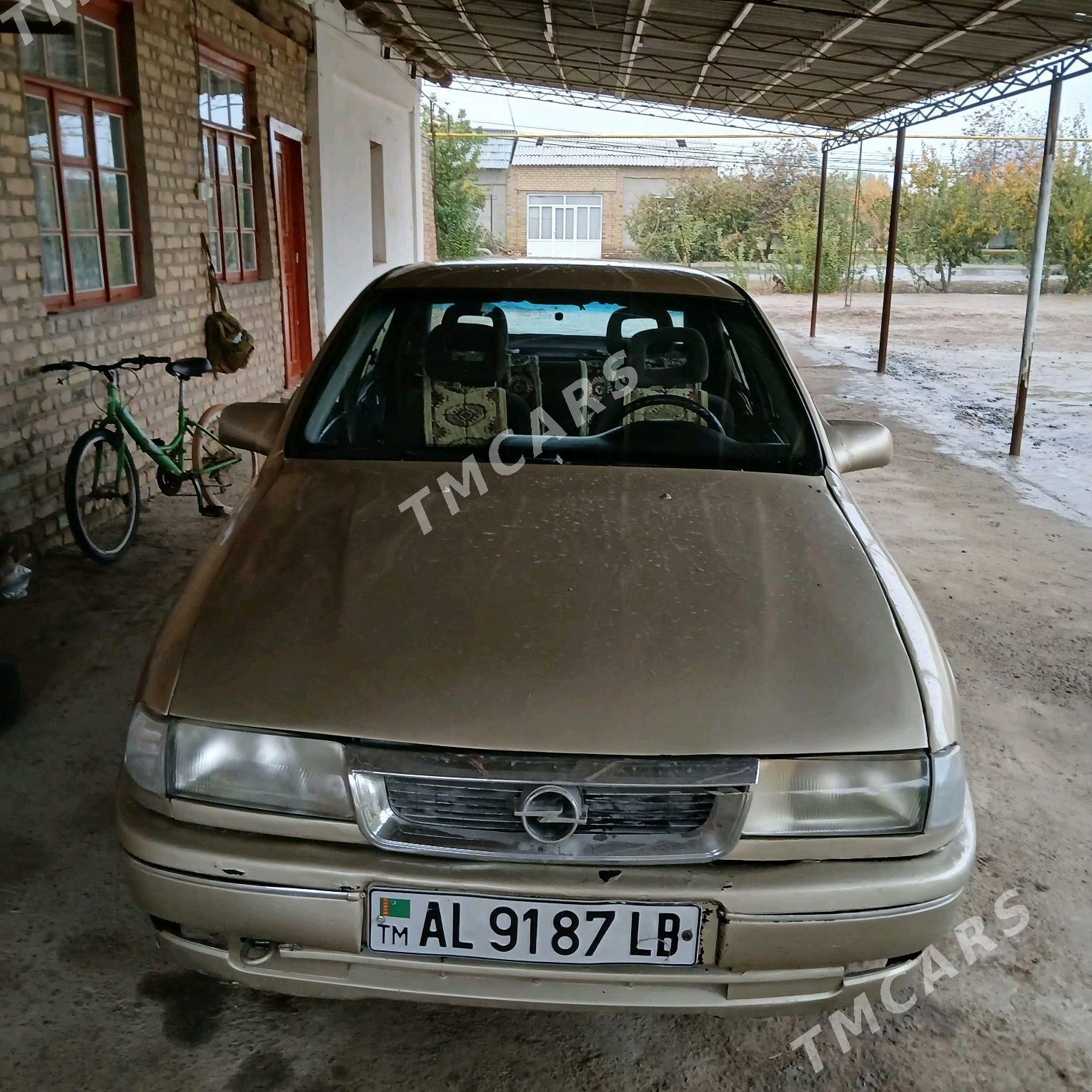 Opel Vectra 1992 - 27 000 TMT - Sakar - img 3