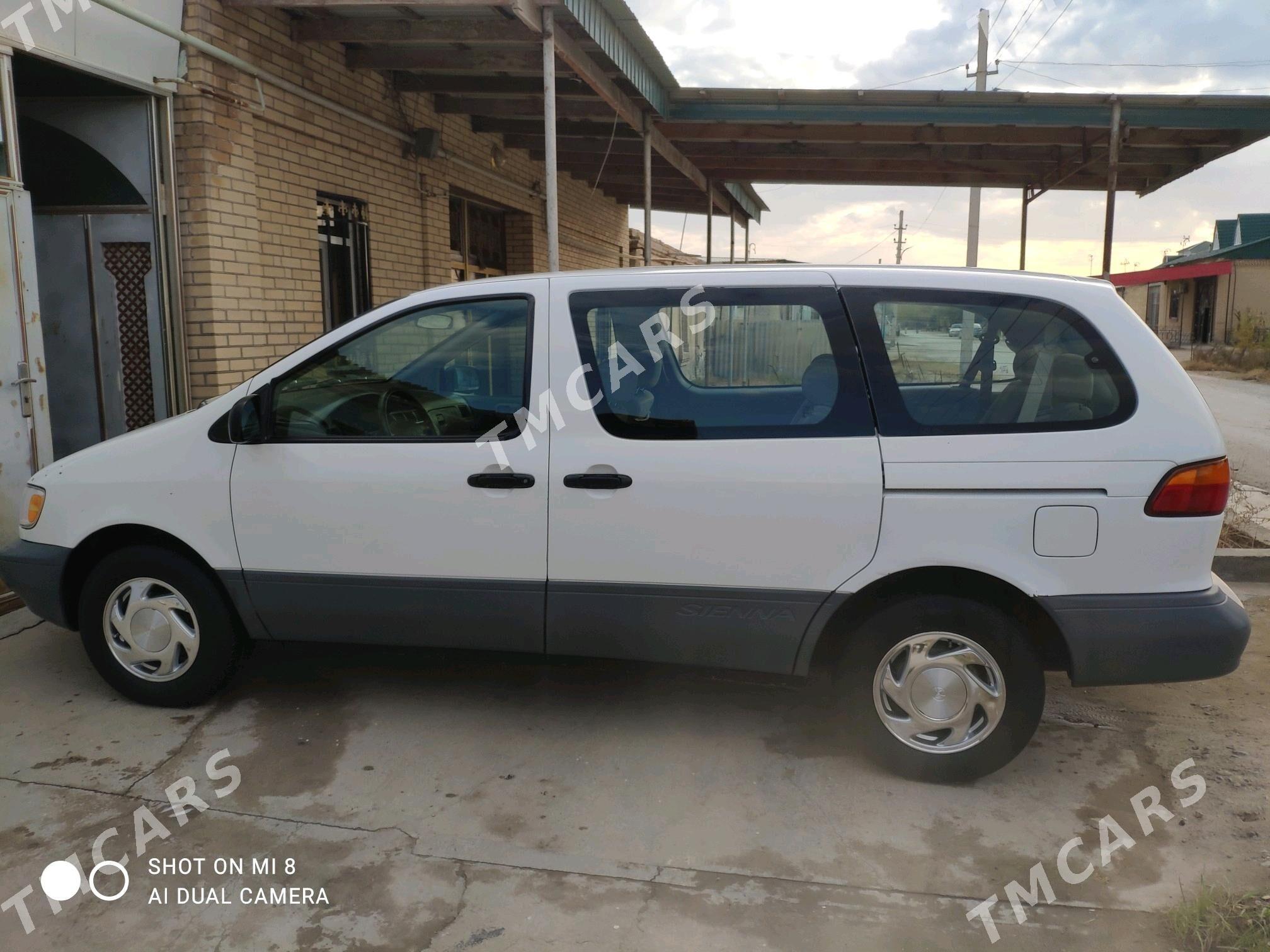 Toyota Sienna 1999 - 145 000 TMT - Türkmenabat - img 2