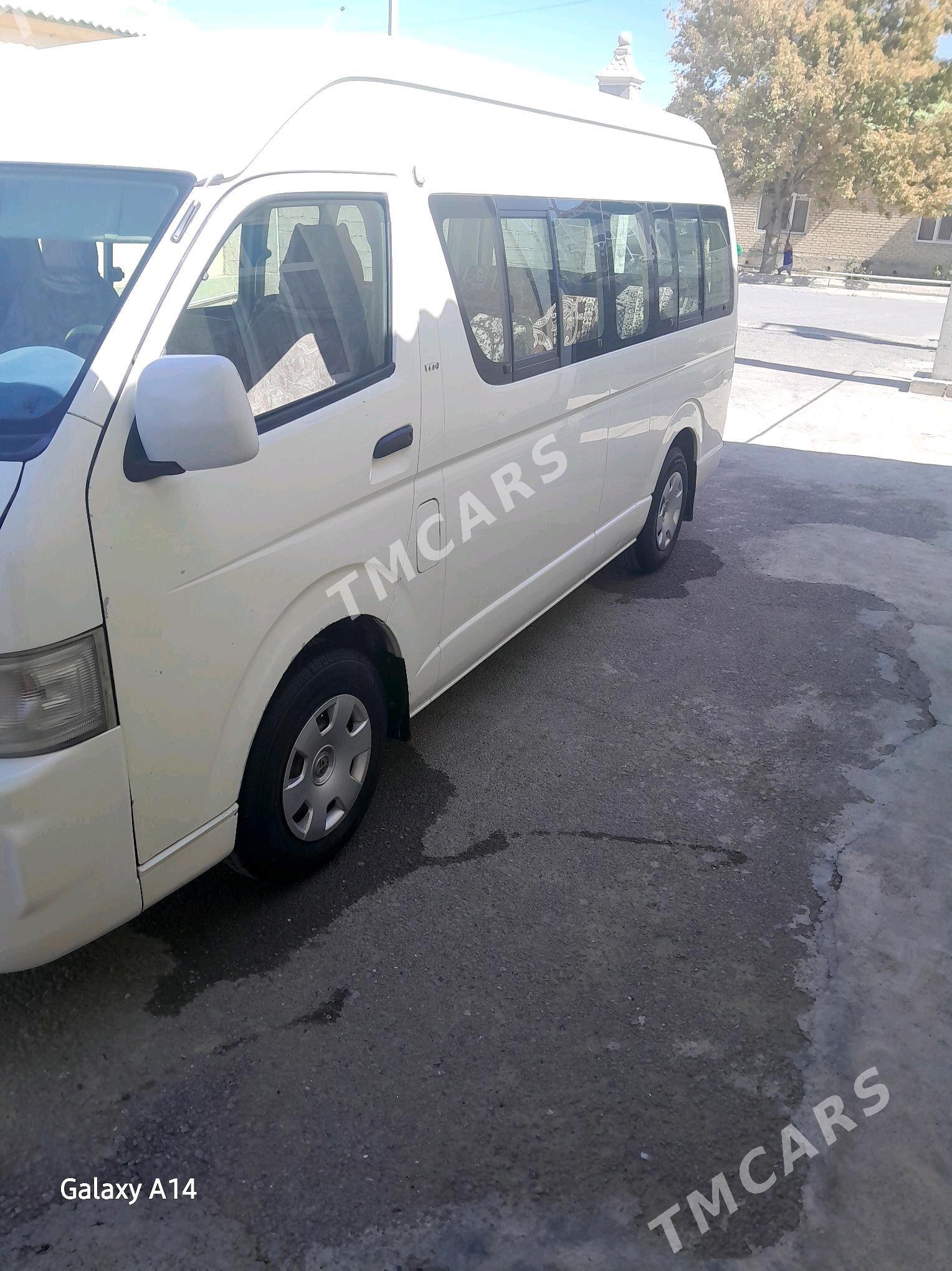 Toyota Hiace 2008 - 310 000 TMT - Ашхабад - img 2