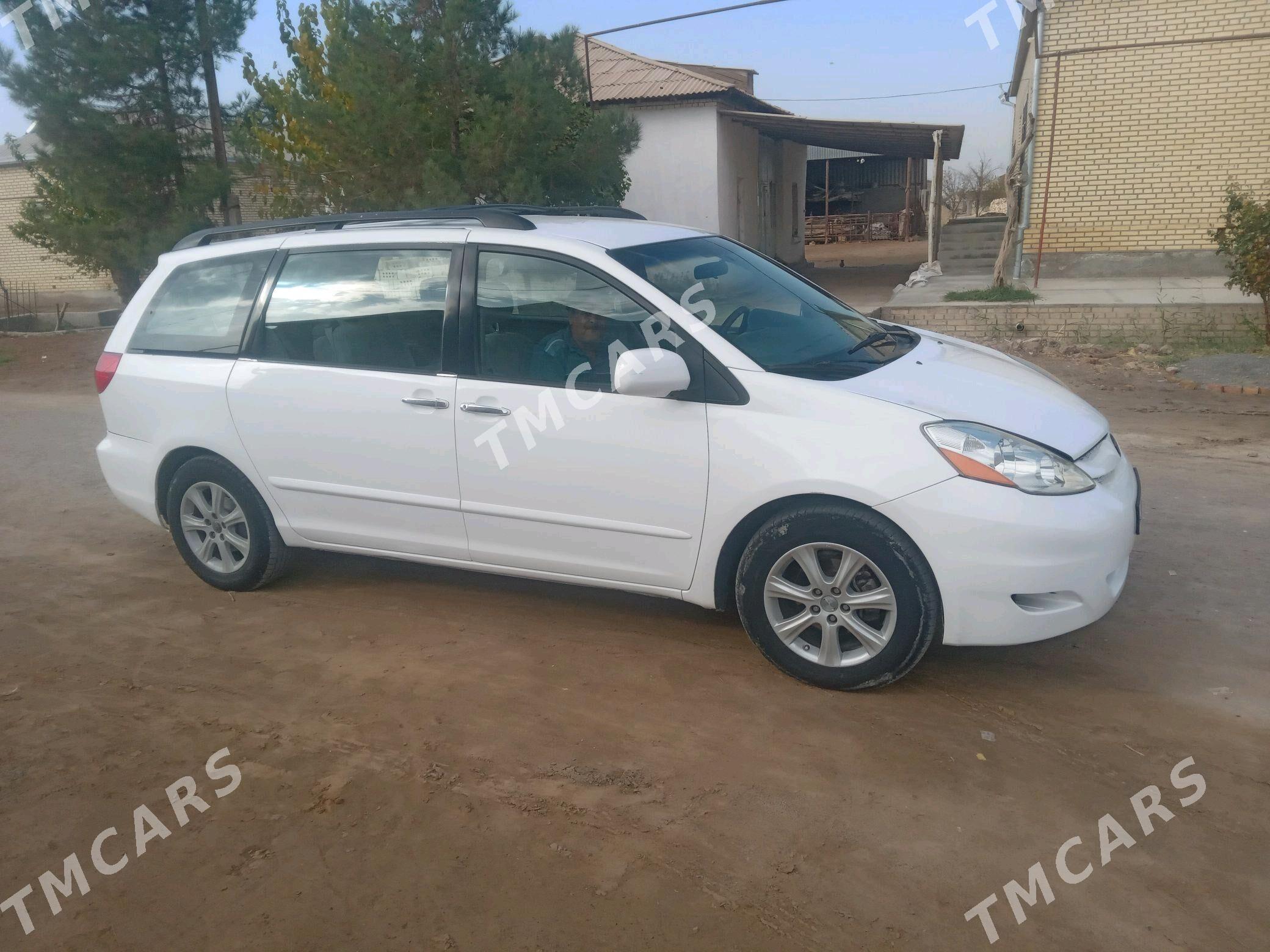 Toyota Sienna 2006 - 195 000 TMT - Mary - img 3