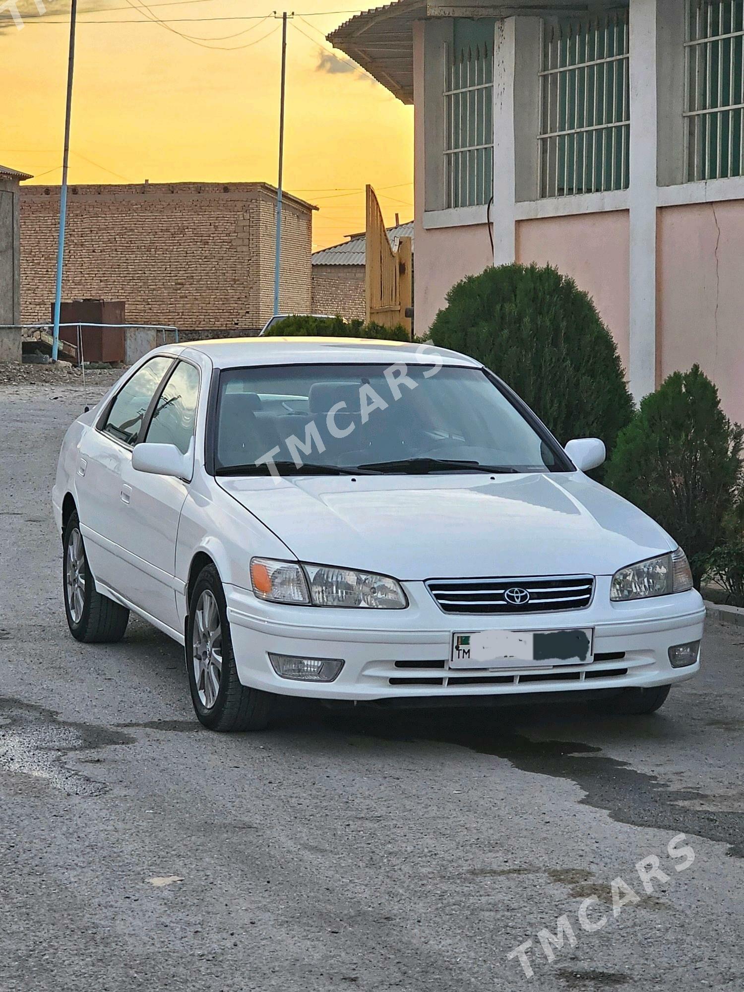 Toyota Camry 2000 - 102 000 TMT - Гызыларбат - img 3