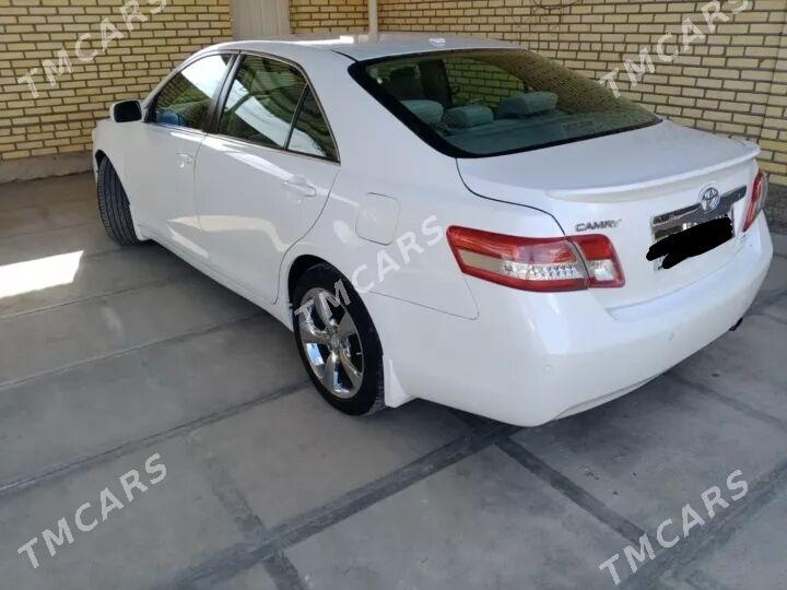 Toyota Camry 2010 - 180 000 TMT - Mary - img 3