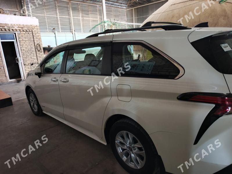 Toyota Sienna 2022 - 700 000 TMT - Mary - img 2