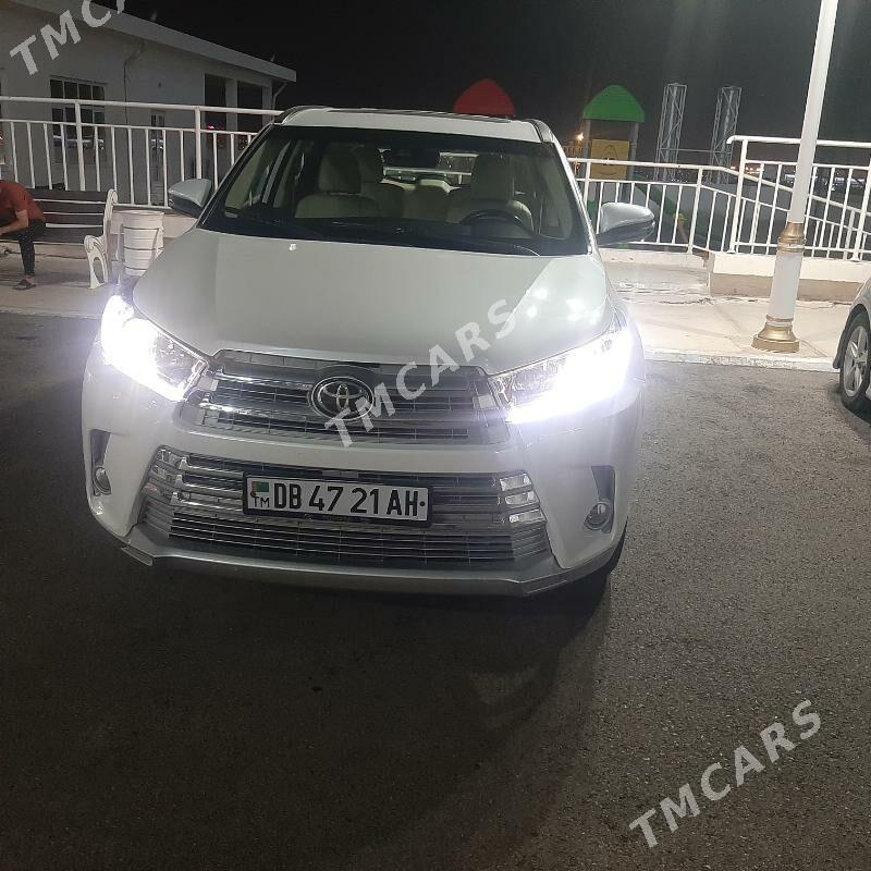 Toyota Highlander 2018 - 435 000 TMT - Aşgabat - img 5