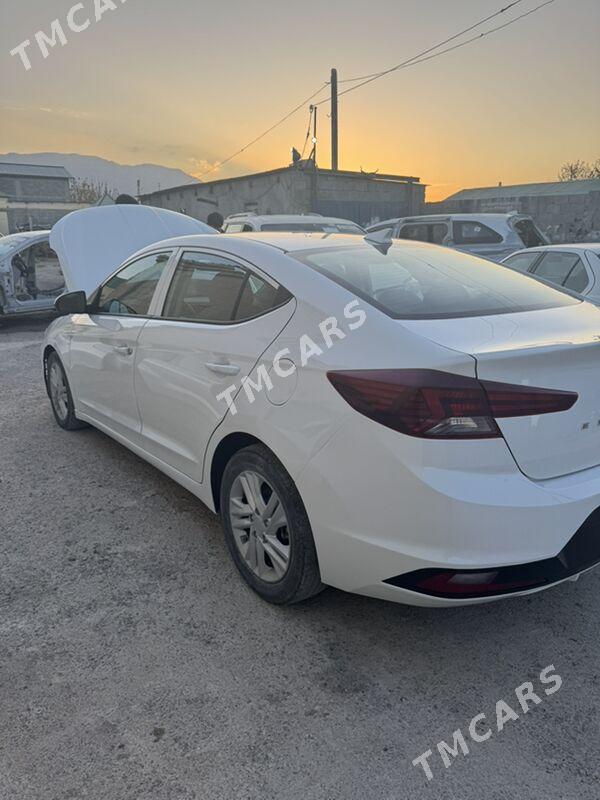 Hyundai Elantra 2020 - 195 000 TMT - 15-nji tapgyr - img 5