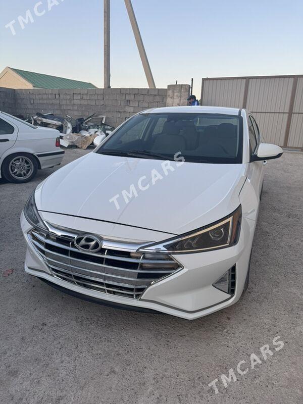 Hyundai Elantra 2020 - 195 000 TMT - 15-nji tapgyr - img 3