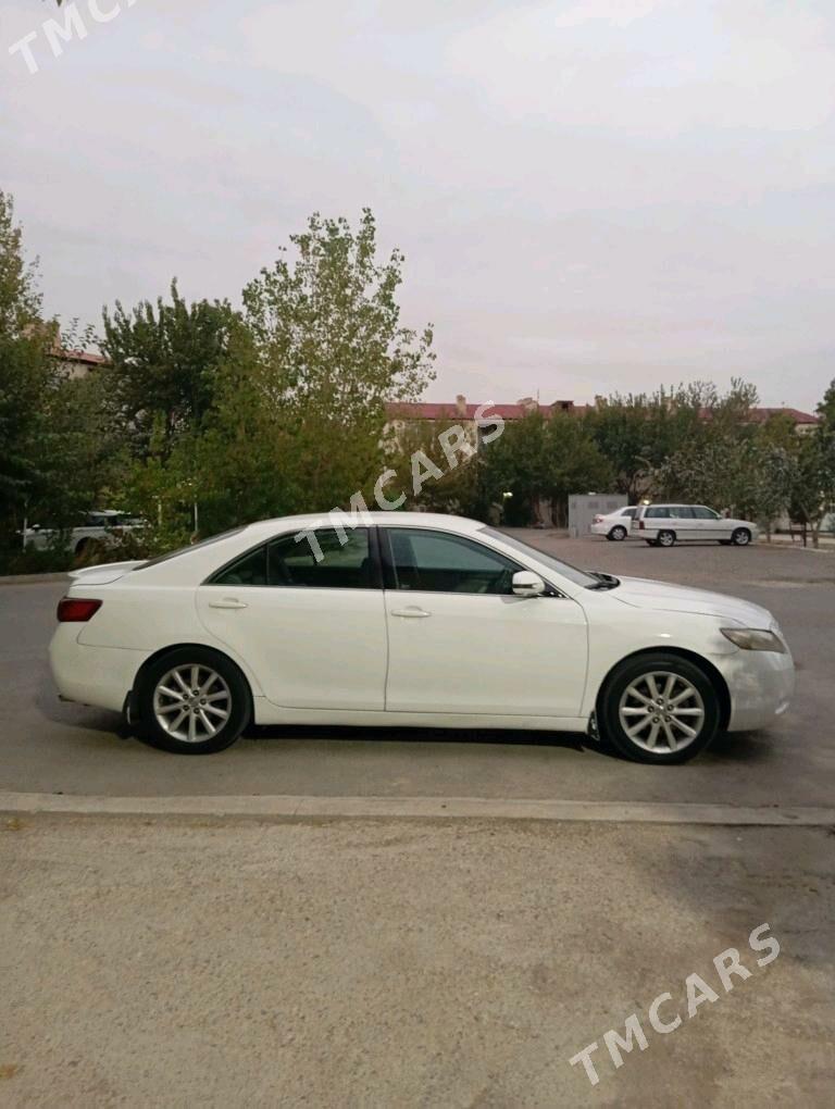 Toyota Camry 2008 - 113 000 TMT - Улица Ататурка - img 3