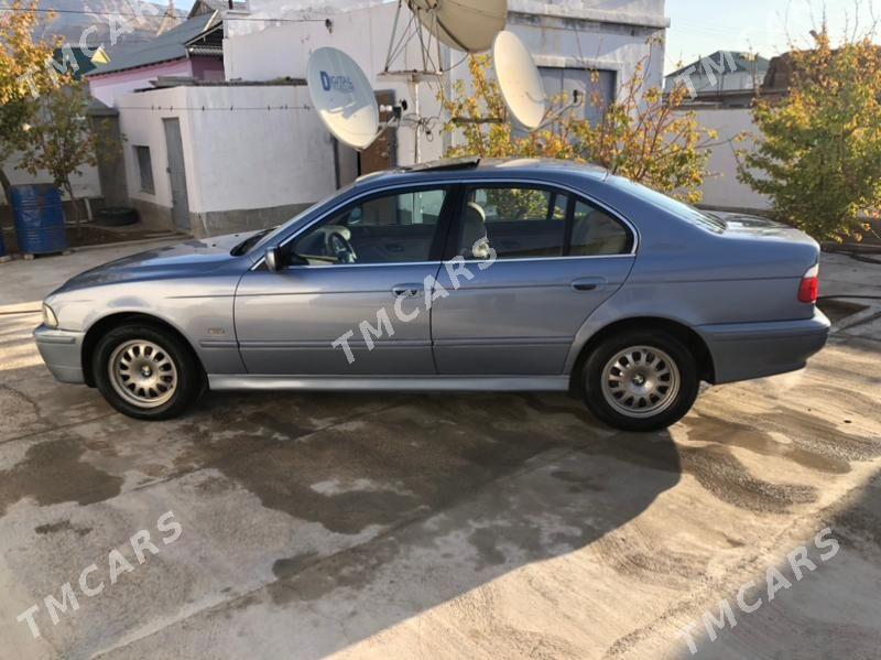 BMW E39 2003 - 90 000 TMT - Балканабат - img 2