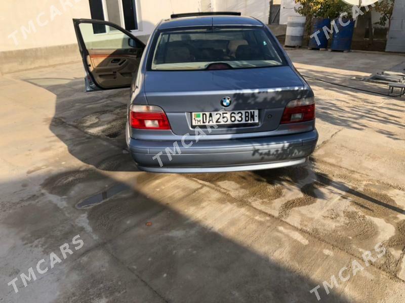 BMW E39 2003 - 90 000 TMT - Балканабат - img 7