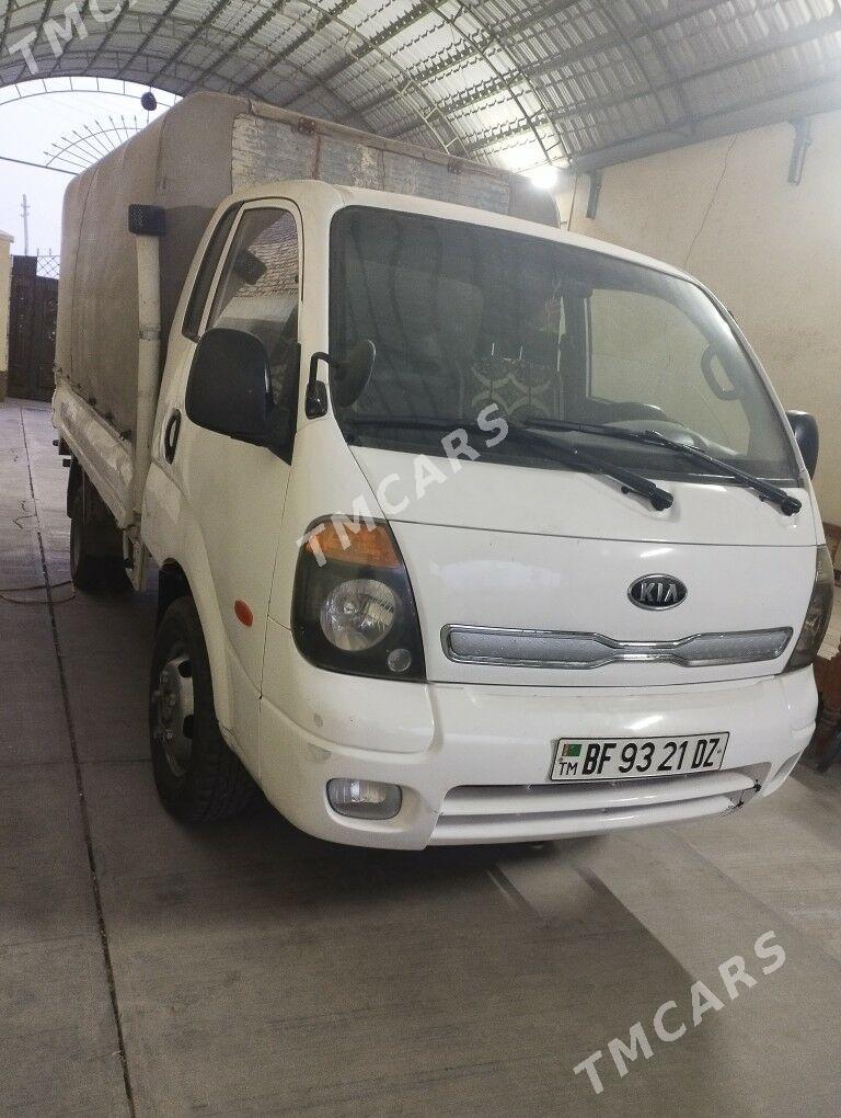 Kia Bongo 2010 - 170 000 TMT - Дашогуз - img 2