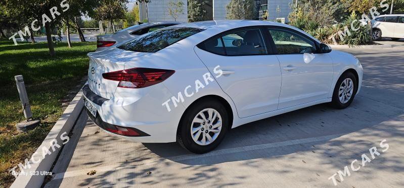 Hyundai Elantra 2020 - 205 000 TMT - Aşgabat - img 4