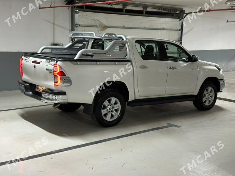 Toyota Hilux 2021 - 624 000 TMT - Ашхабад - img 3