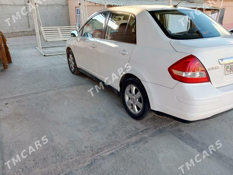 Nissan Versa 2008 - 110 000 TMT - Анев - img 4