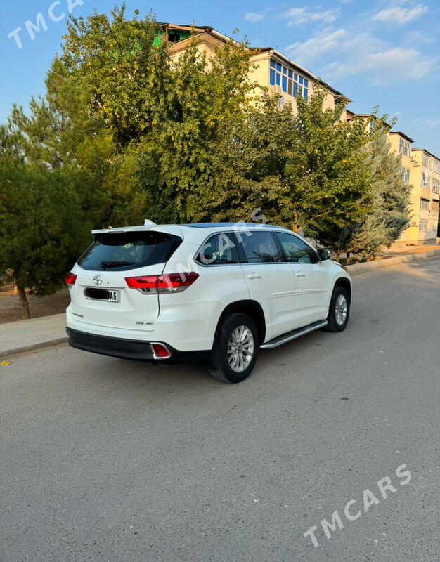 Toyota Highlander 2017 - 335 000 TMT - Мары - img 3