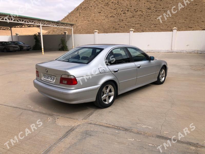 BMW E39 2002 - 112 000 TMT - Мары - img 5