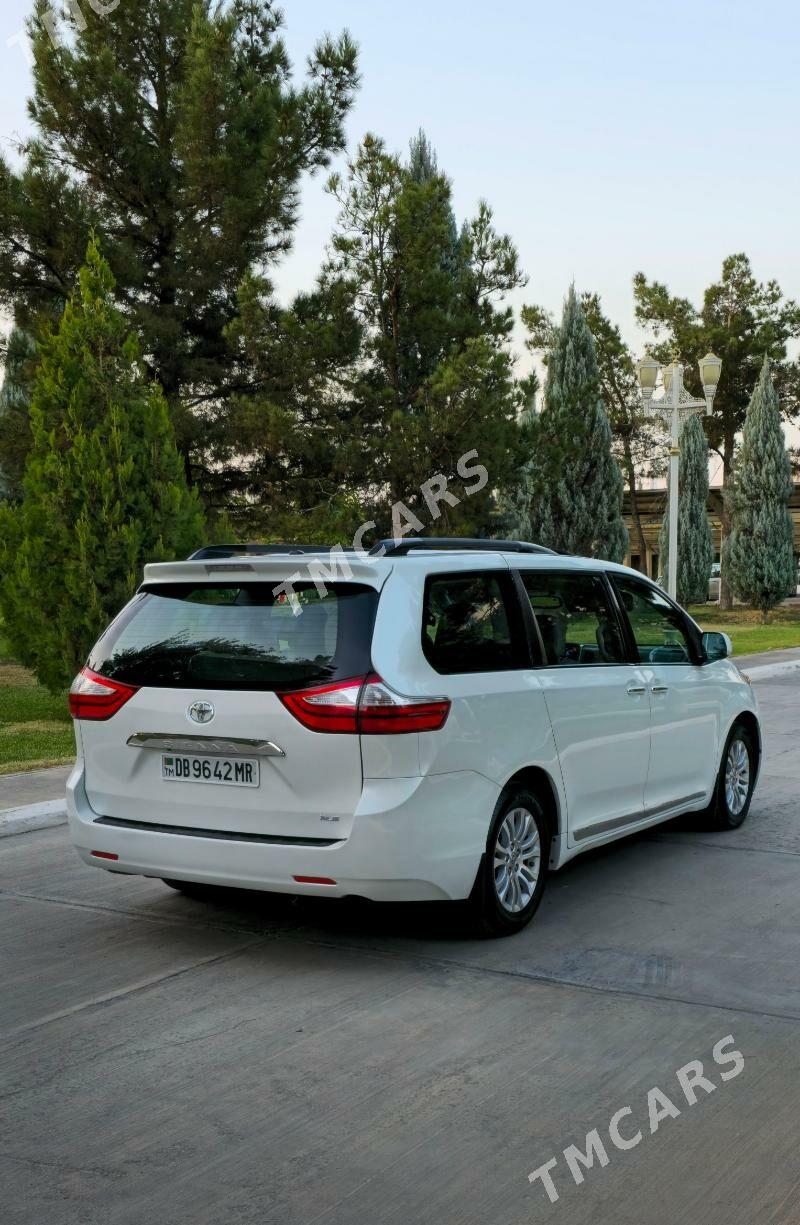 Toyota Sienna 2017 - 367 000 TMT - Мары - img 6