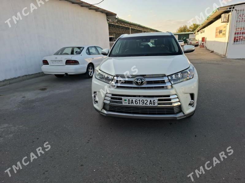 Toyota Highlander 2018 - 400 000 TMT - Aşgabat - img 7