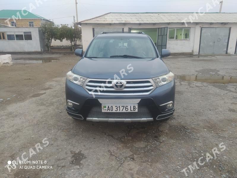 Toyota Highlander 2012 - 320 000 TMT - Чарджоу - img 4