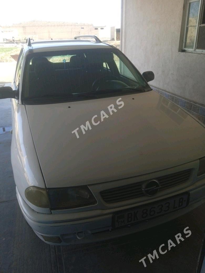 Opel Astra 1997 - 36 000 TMT - Farap - img 2