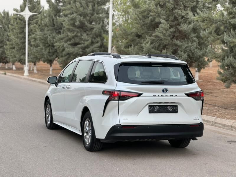 Toyota Sienna 2021 - 646 000 TMT - Ашхабад - img 9