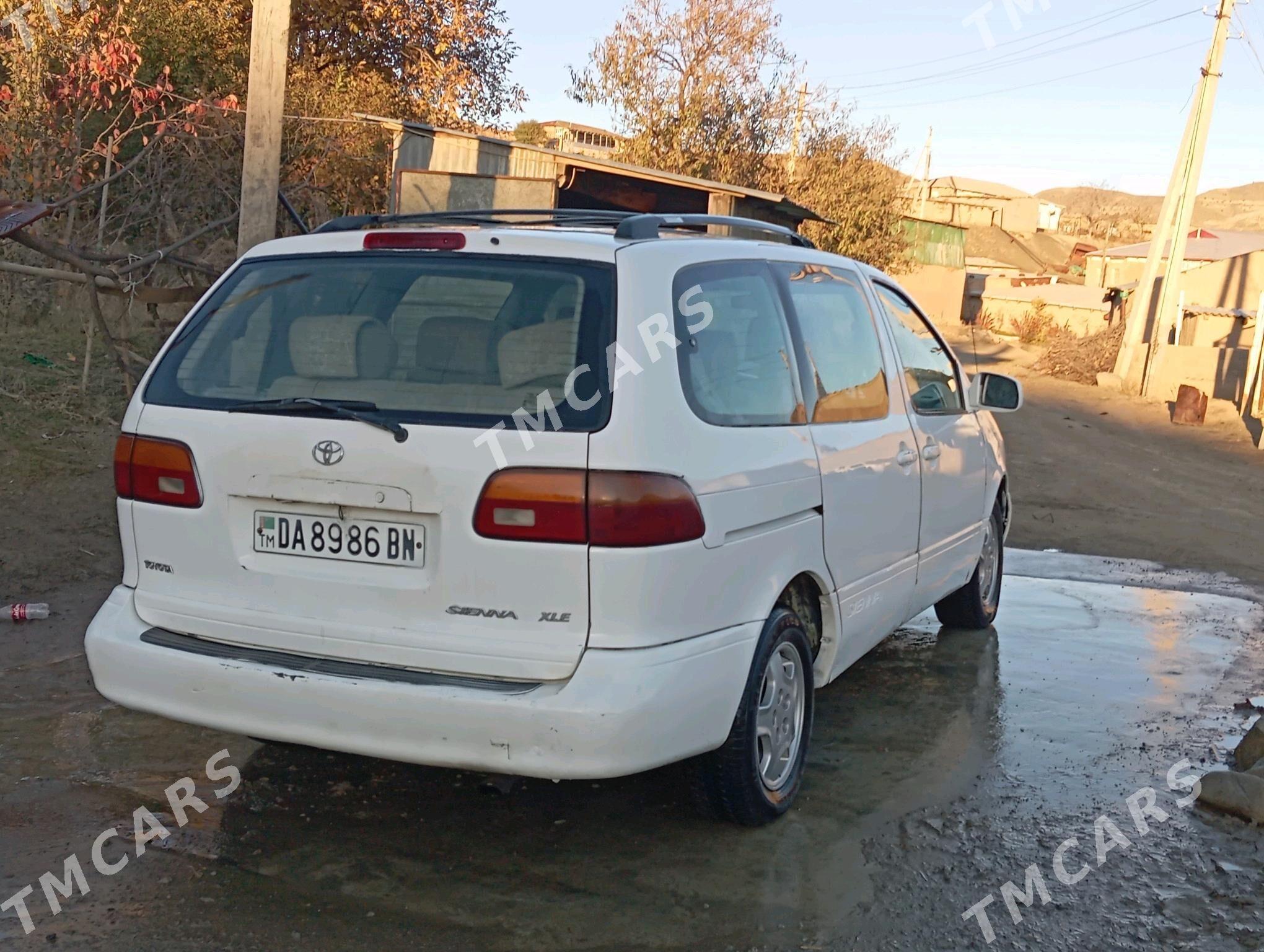 Toyota Sienna 2000 - 100 000 TMT - Magtymguly - img 6