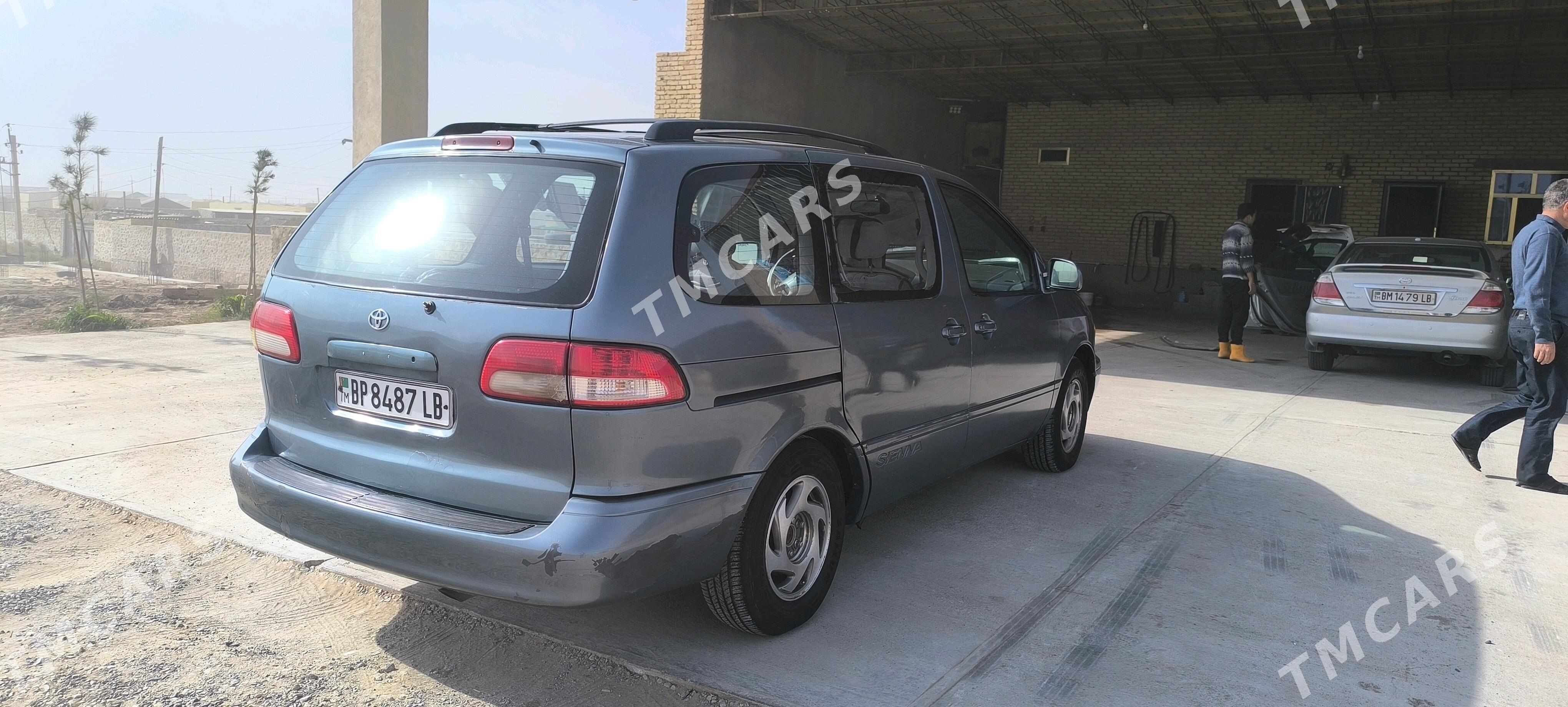 Toyota Sienna 2001 - 135 000 TMT - Керки - img 3