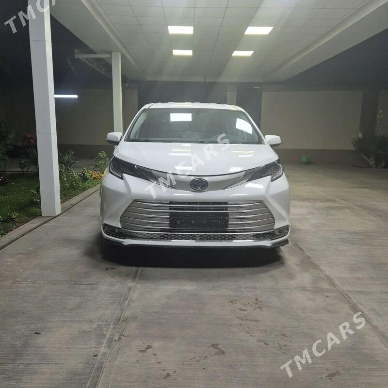 Toyota Sienna 2021 - 580 000 TMT - Туркменабат - img 3