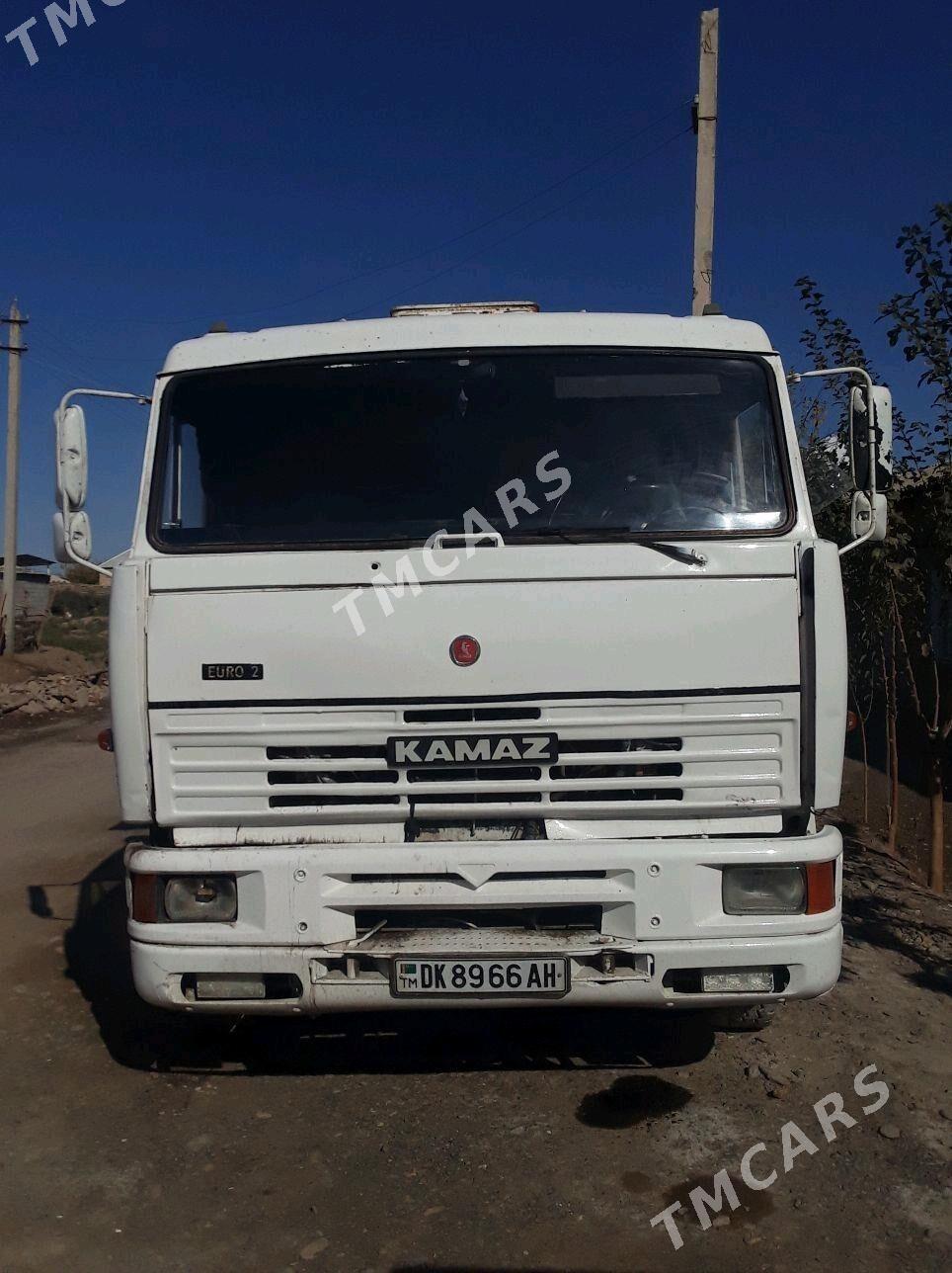 Kamaz 6520 2006 - 300 000 TMT - Теджен - img 2