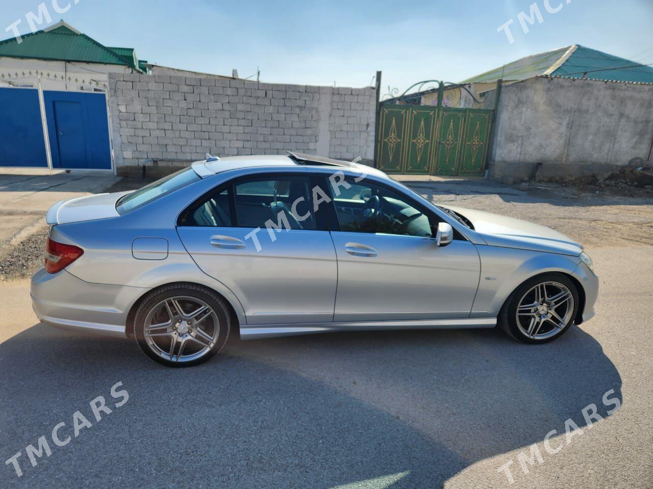 Mercedes-Benz E350 2009 - 177 000 TMT - Ашхабад - img 4