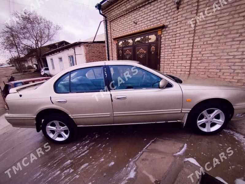 Nissan Maxima 1996 - 50 000 TMT - Гурбансолтан Едже - img 5