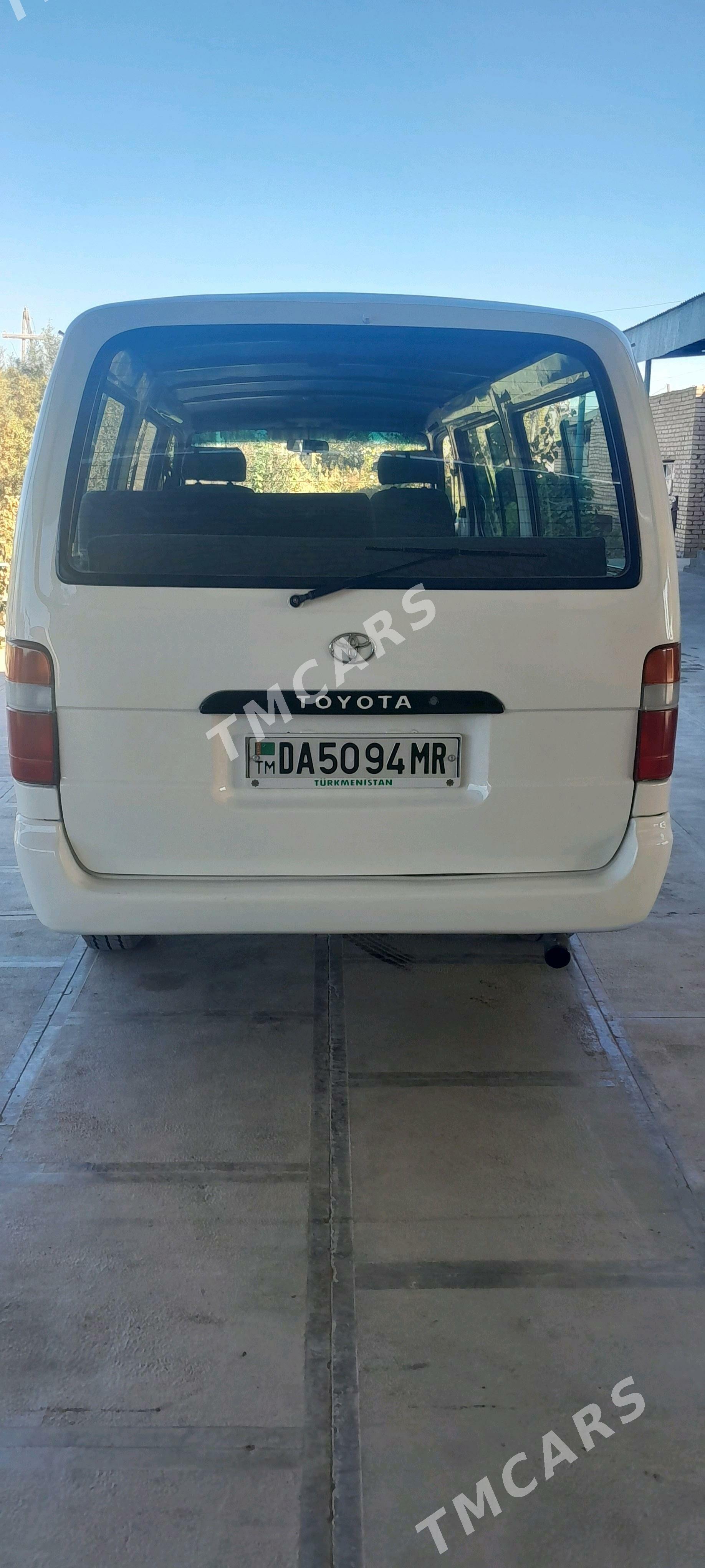 Toyota Hiace 2001 - 95 000 TMT - Мары - img 6