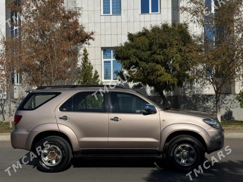 Toyota Fortuner 2006 - 220 000 TMT - Türkmenbaşy - img 2