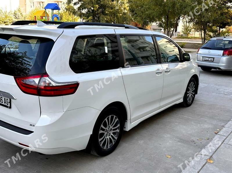 Toyota Sienna 2019 - 440 000 TMT - Aşgabat - img 4