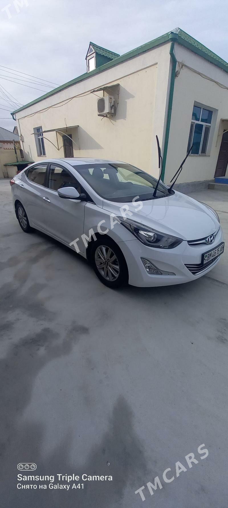 Hyundai Elantra 2014 - 165 000 TMT - Гарадамак - img 6