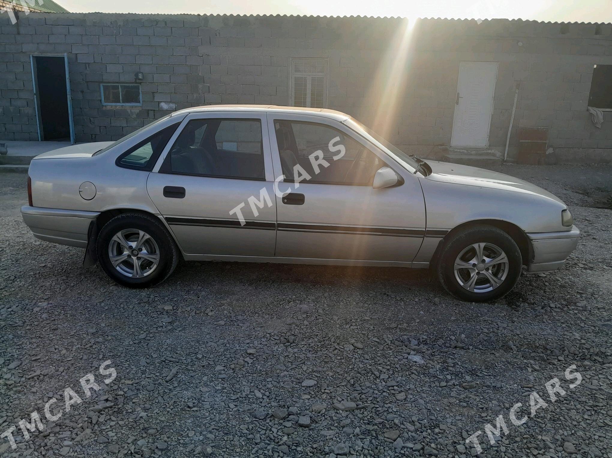 Opel Vectra 1992 - 35 000 TMT - Гёкдепе - img 4