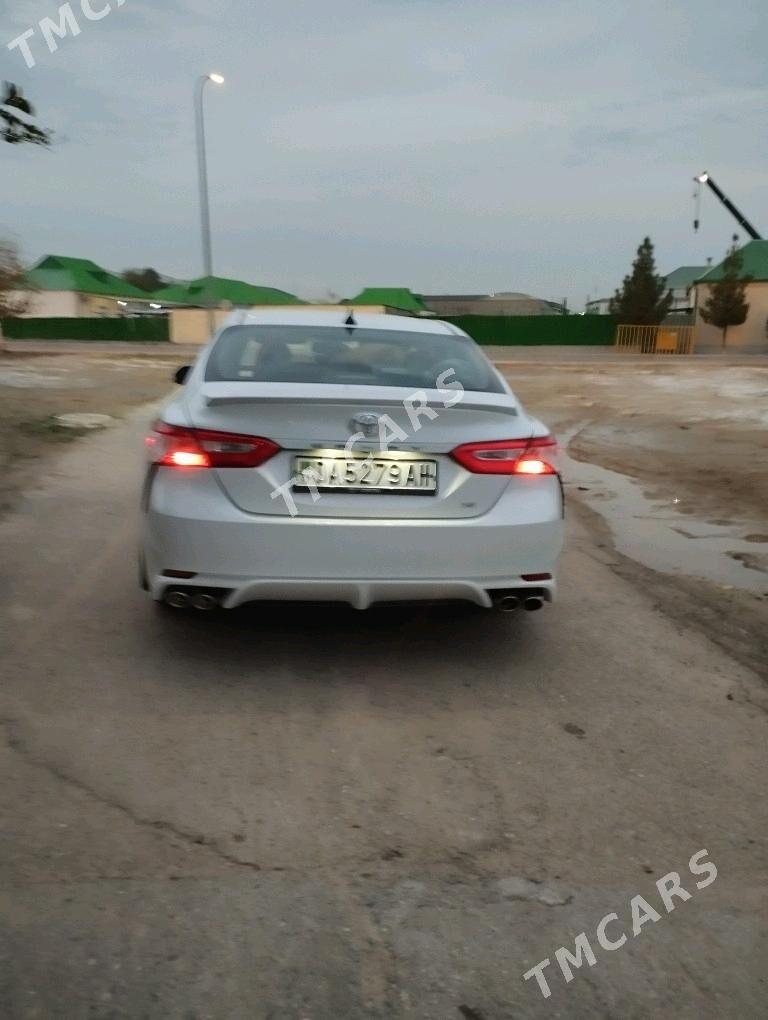 Toyota Camry 2018 - 285 000 TMT - Анев - img 6