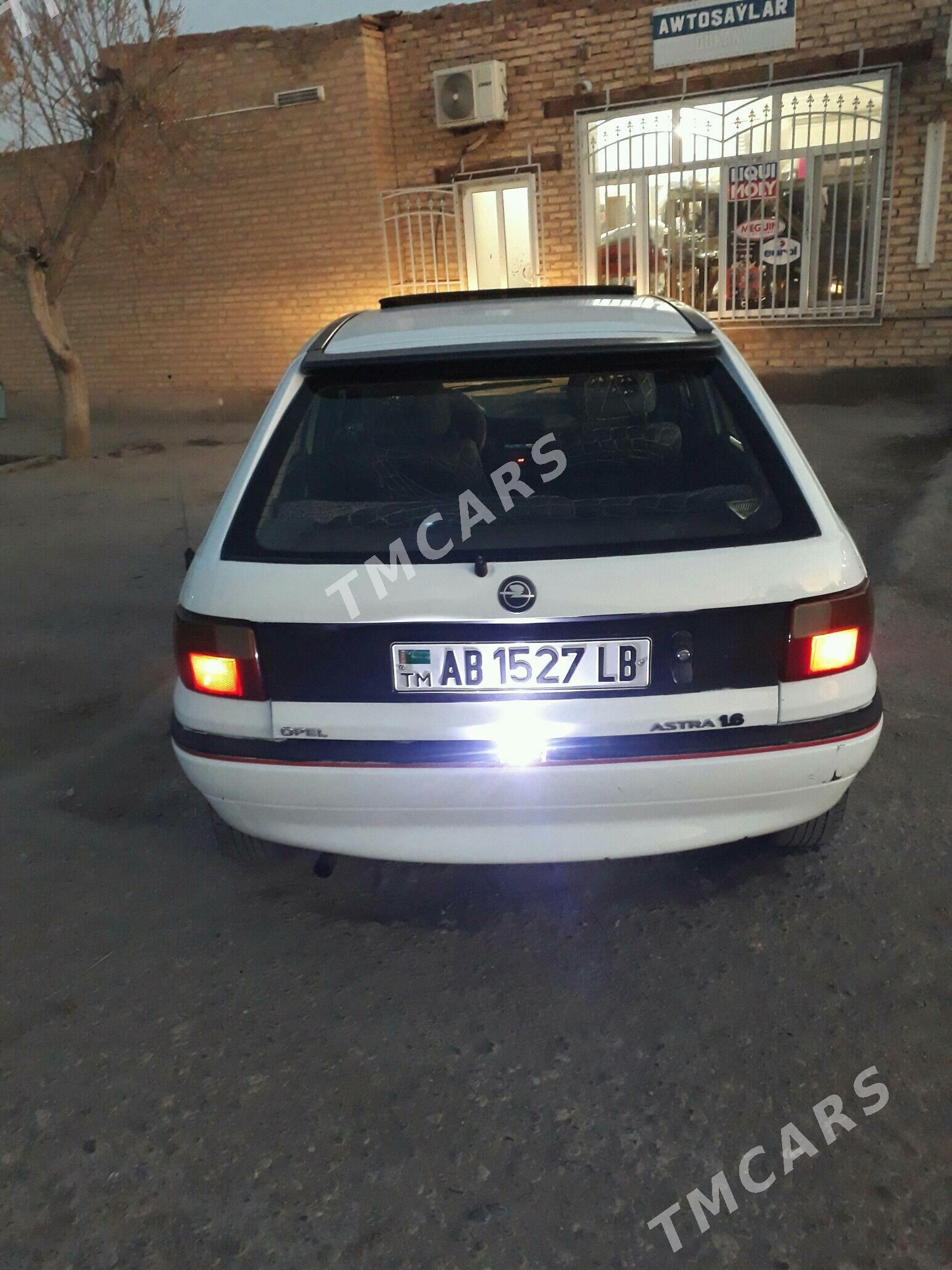 Opel Astra 1991 - 32 000 TMT - Сакар - img 7