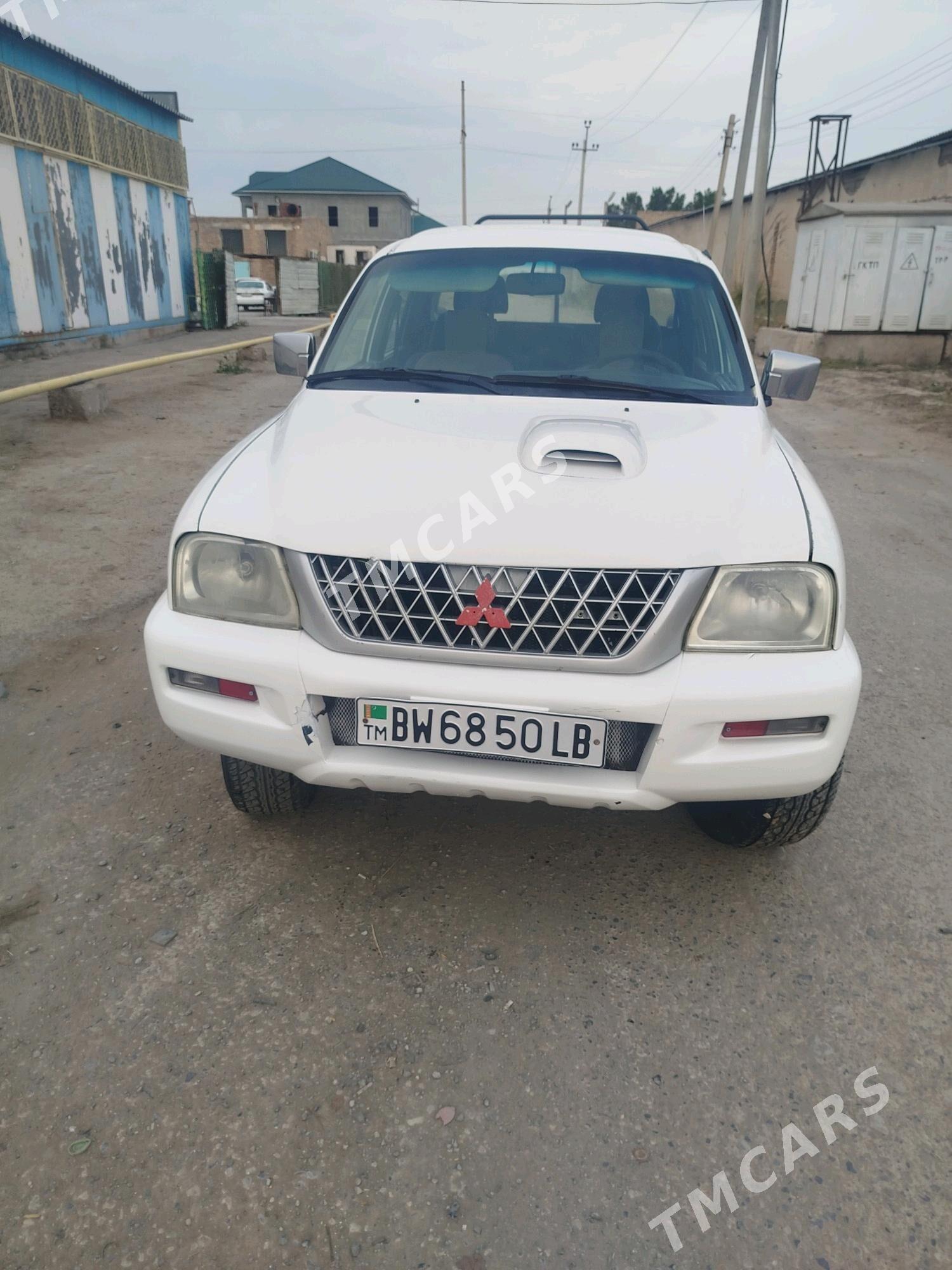 Mitsubishi Pajero 2006 - 76 000 TMT - Türkmenabat - img 8